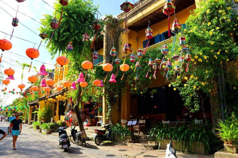 Vietnam is always a hot de10 top places to visit in Vietnam